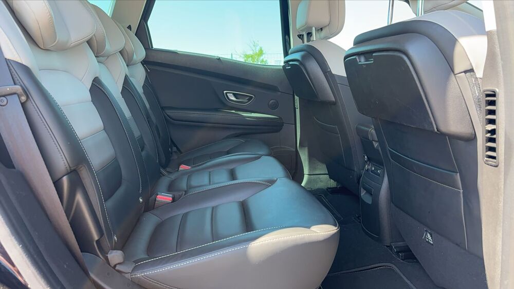 Sc&eacute;nic 1.7 dCi 150 Initiale Paris 2019 occasion 45360 Chatillon Sur Loire