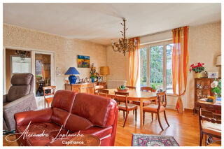  Maison  vendre 8 pices 175 m