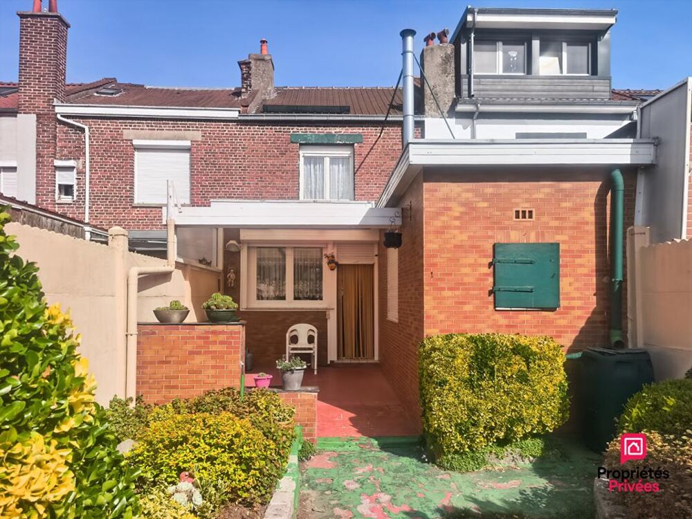 Marcq en Baroeul (59700) secteur PLOUICH, jolie maison de ville avec 3 chambres, grenier aménageable, et joli extérieur de 165 m