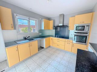 Vente Maison Maison de 5 pièces de 103 m² à Saint-Étienne-de-Tulmont Saint etienne de tulmont