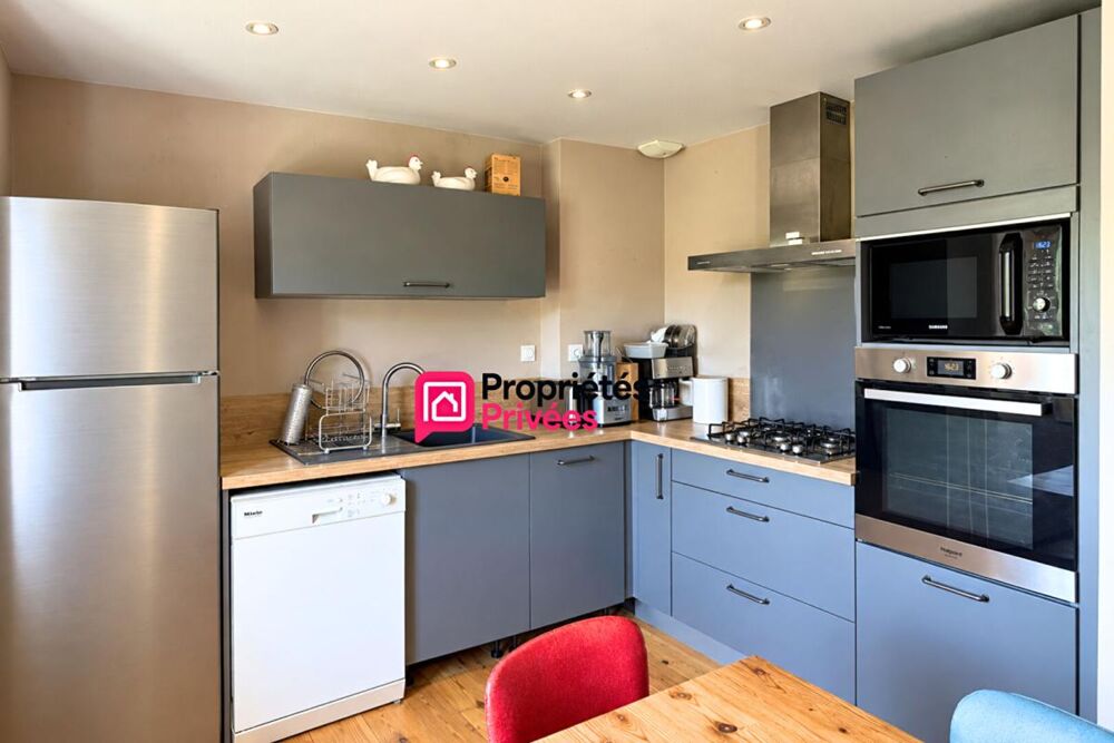 Maison T5 rénovée et Gîte T3 indépendant au coeur de Saint Ours 63230