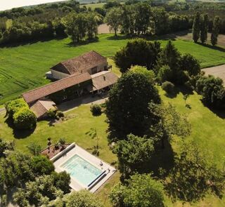  Maison à vendre 8 pièces 205 m²