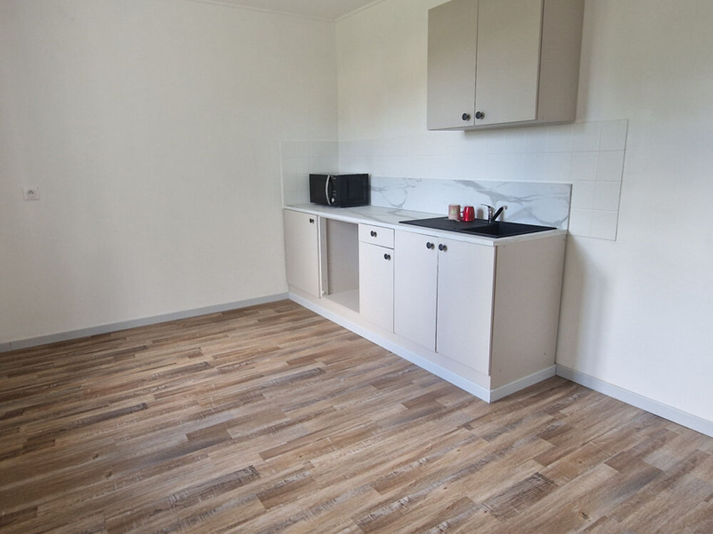 Vente Maison Maison à vendre 4 pièces MONTENDRE (17)- 77 m² habitables-Terrain 1 336 m² Montendre