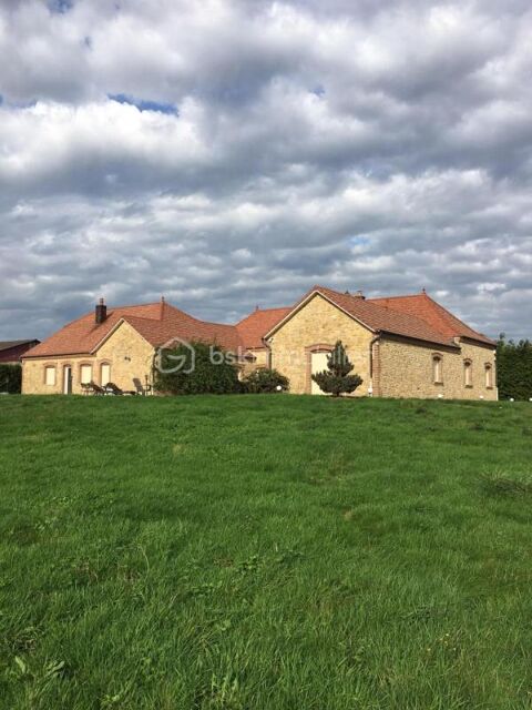   AUX PORTES DE CHARLEVILLE-MEZIERES Propri�t�/ch�teau - 7 pi�ce(s) - 315 m�