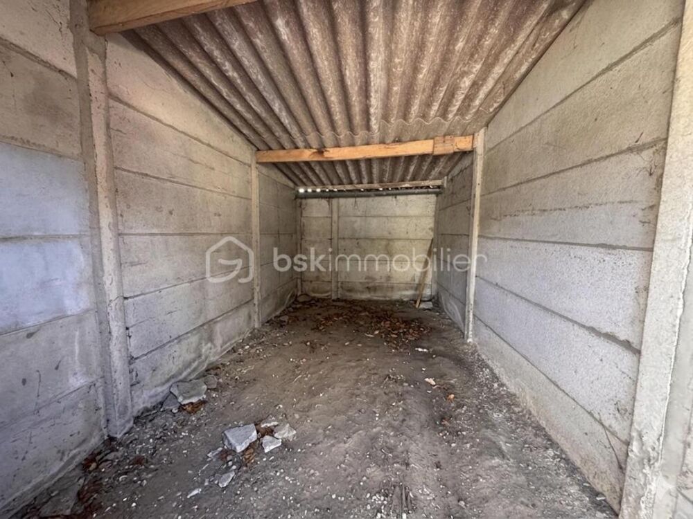 Vente Parking/Garage Lot de 3 Garages en Centre-Ville – Mesnils-sur-Iton Damville
