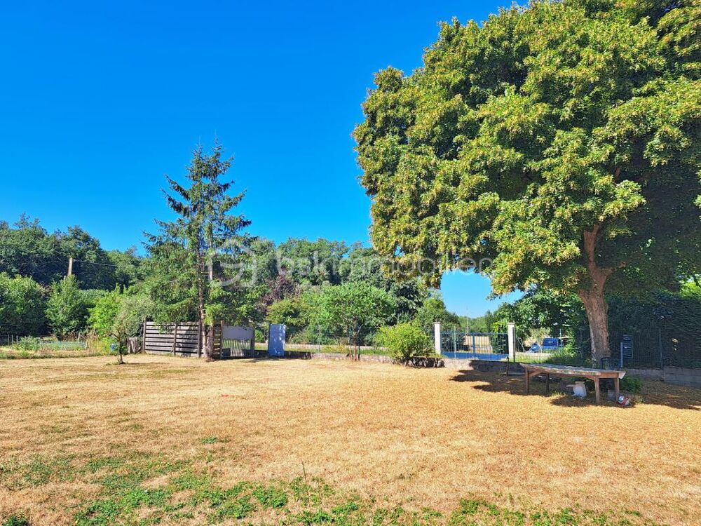 Vente Maison Longère Truyes avec terrain de 2342m² Truyes