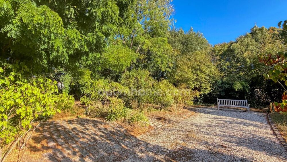 Vente Maison Propriété familiale 5 pièces au cœur d'un véritable parc de 2 158 m² - LA ROCHELLE (17) La rochelle