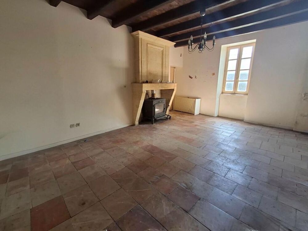 Ensemble immobilier : maison 90 m², 2e bâtisse 83 m², grande remise 51 m², garage et terrain constructible