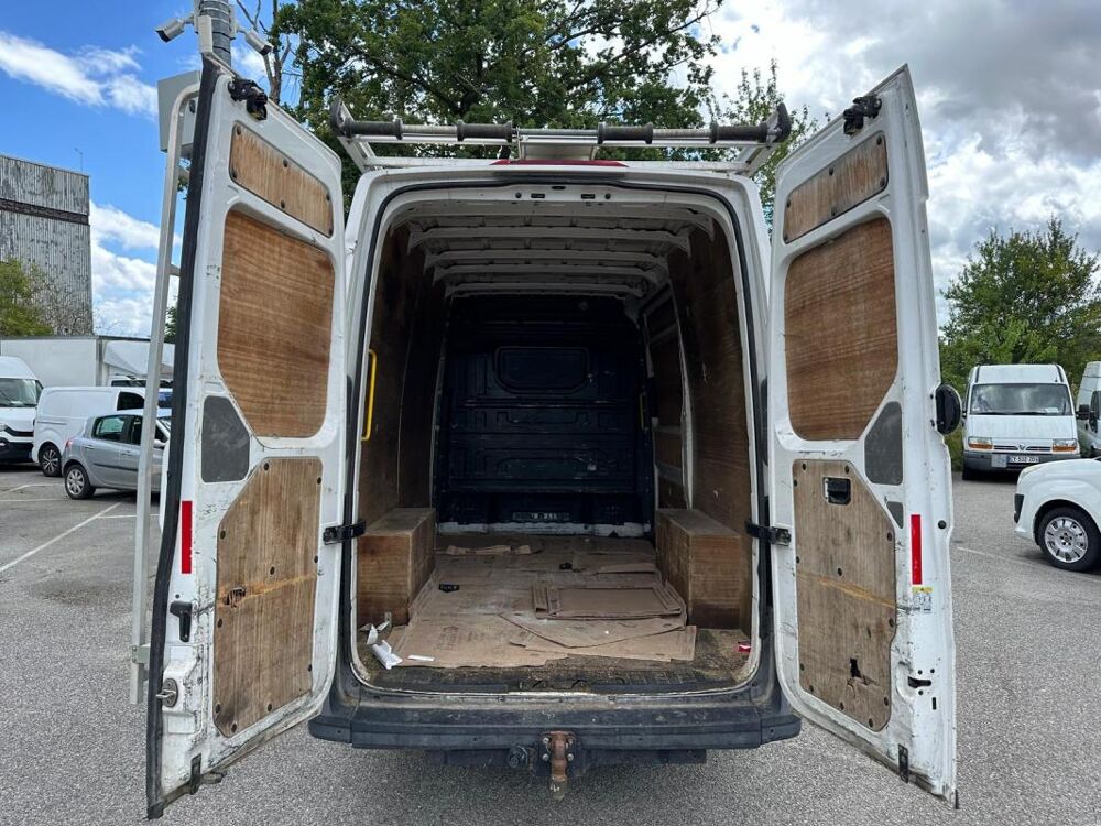 Crafter VAN II 2.0 TDI 177 35 L3H3 BUSINESS LINE PRIX TTC 2017 occasion 78240 Chambourcy