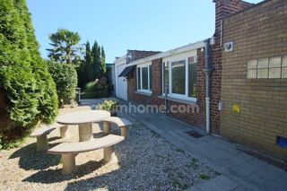  Immeuble à vendre 12 pièces 375 m²