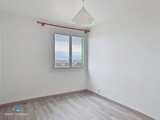  Appartement à louer 4 pièces 58 m²