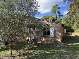 Vente Maison LA ROQUEBRUSSANNE (83136) – MAISON TRADITIONNELLE DE PLUS 146 M², 4 CHAMBRES, TERRAIN PLAT DE 2 045 M², AU CALME ABSOLU La roquebrussanne