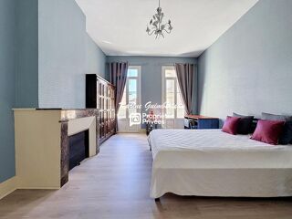 Vente Maison Maison de ville Libourne-centre 161 m² / 4 chambres + jardin + dépendance 20 m² Libourne