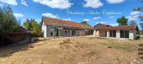   Entre Cluny et Charolles, vaste propriété de 250 m², sur terrain de 2 800   m² Maison - 8 pièce(s) - 247 m²