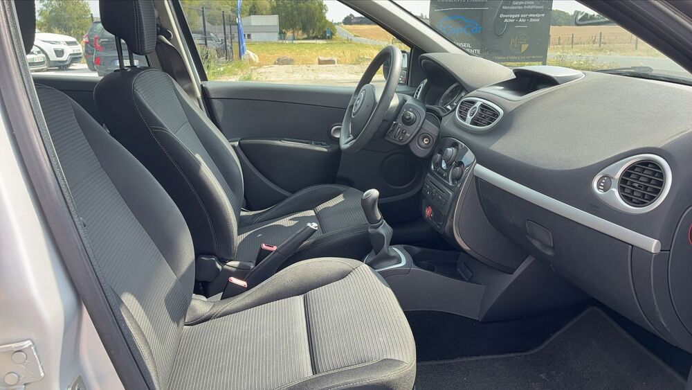 Clio 1.5 DCI 90 Expression 2012 occasion 76230 Isneauville