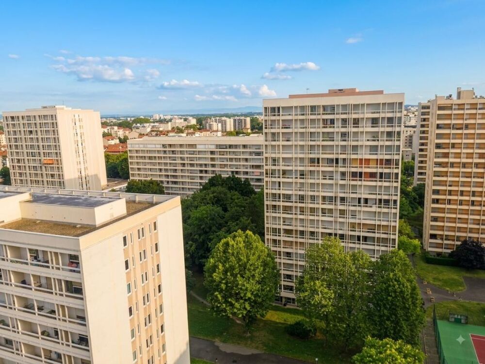 Vente Appartement T3 (60 m²)  + Balcons +  / à rénover Villeurbanne