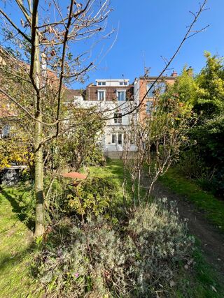 Maison à vendre 9 pièces 277 m²