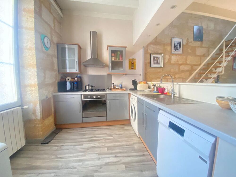 Vente Appartement Grand appartement 2 chambres, 3 possibles, avec grande terrasse, grand entrepôt de 134m² qui peut être utilisé en grand garage e Bordeaux