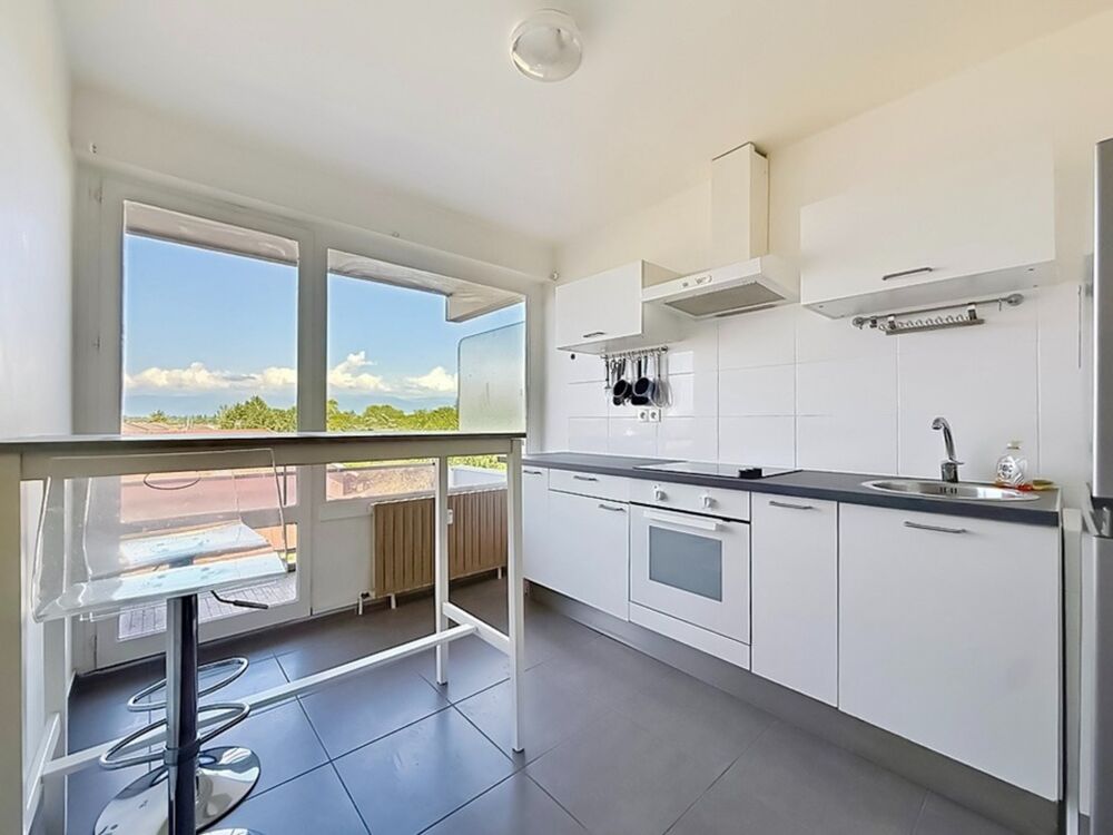 Gaillard  Appartement meublé avec balcon et parking, aux portes de Genève
