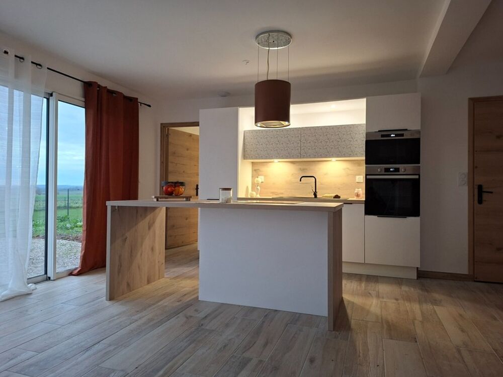 Maison neuve de 2025, 30 min LE MANS, 6 chambres, Aucun travaux à prévoir , Proche écoles, bus college, médecins, Vue sur la cam