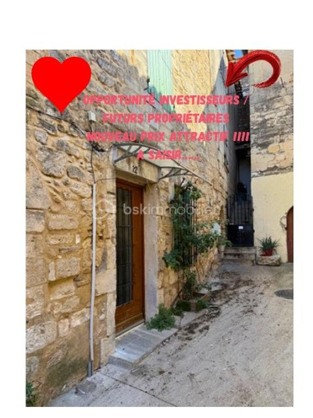 Centre Ville Historique Saint Gilles (Dept 30 GARD ) A vendre Maison de village Type 3 63 M2 Salon Sejour Cuisine / 2 chambres /