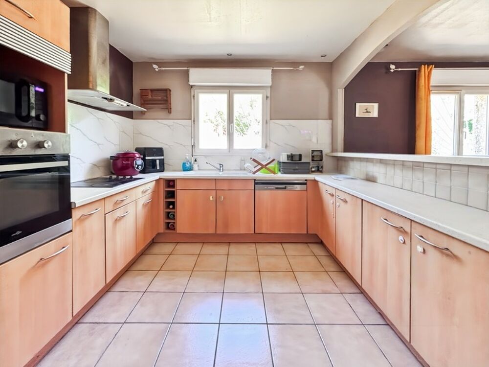 MONTPELLIER OUEST  MAISON FAMILIALE DE PLAIN-PIED AVEC GARAGE ET JARDIN