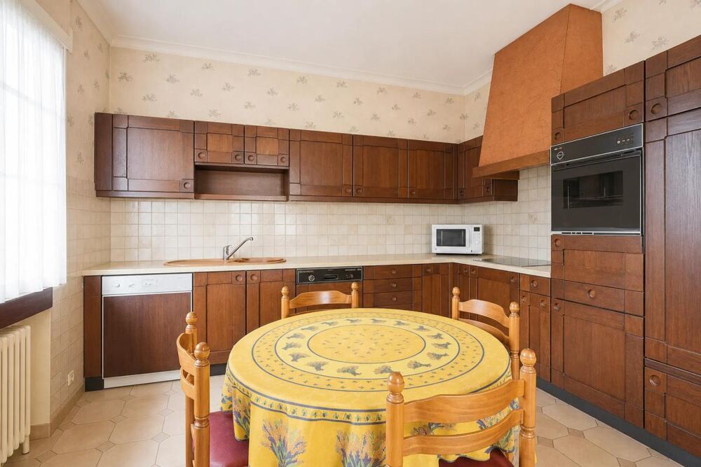 Vente Maison MAISON DE 121 M2 - AVEC TRAVAUX + ENTREPOT de STOCKAGE de 180 M2 Oullins pierre benite