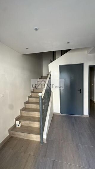  Immeuble à vendre 233 m²
