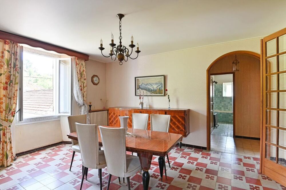 Immeuble de 9 pièces de 250 m² à Bessèges