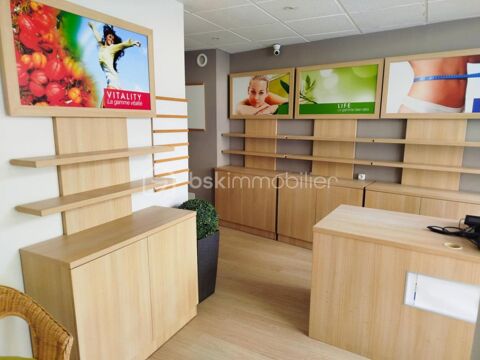 Droit au Bail � Local Commercial 33 m&sup2; avec vitrine sur rue + Cave 12000 06140 Vence