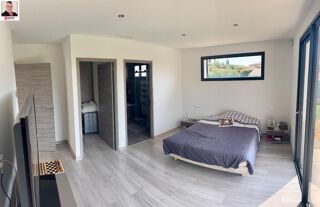 Villa à vendre 5 pièces 180 m²