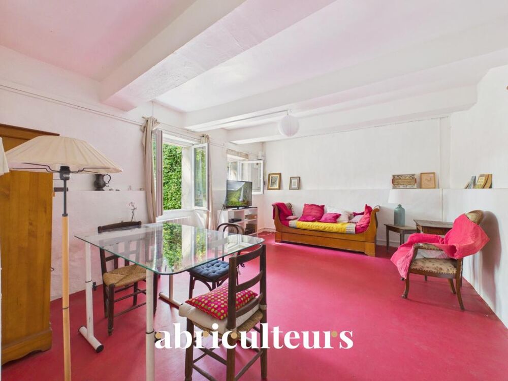 Mas provençal de 310 m² avec piscine et parc arboré de 7 880 m²  PNR des Alpilles