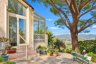 Vente Maison Maison à vendre 5 pièces Six-Fours-les-Plages (83) - vue panoramique dégagée - calme - terrain 1 147 m² - véranda climatisée - g Six fours les plages