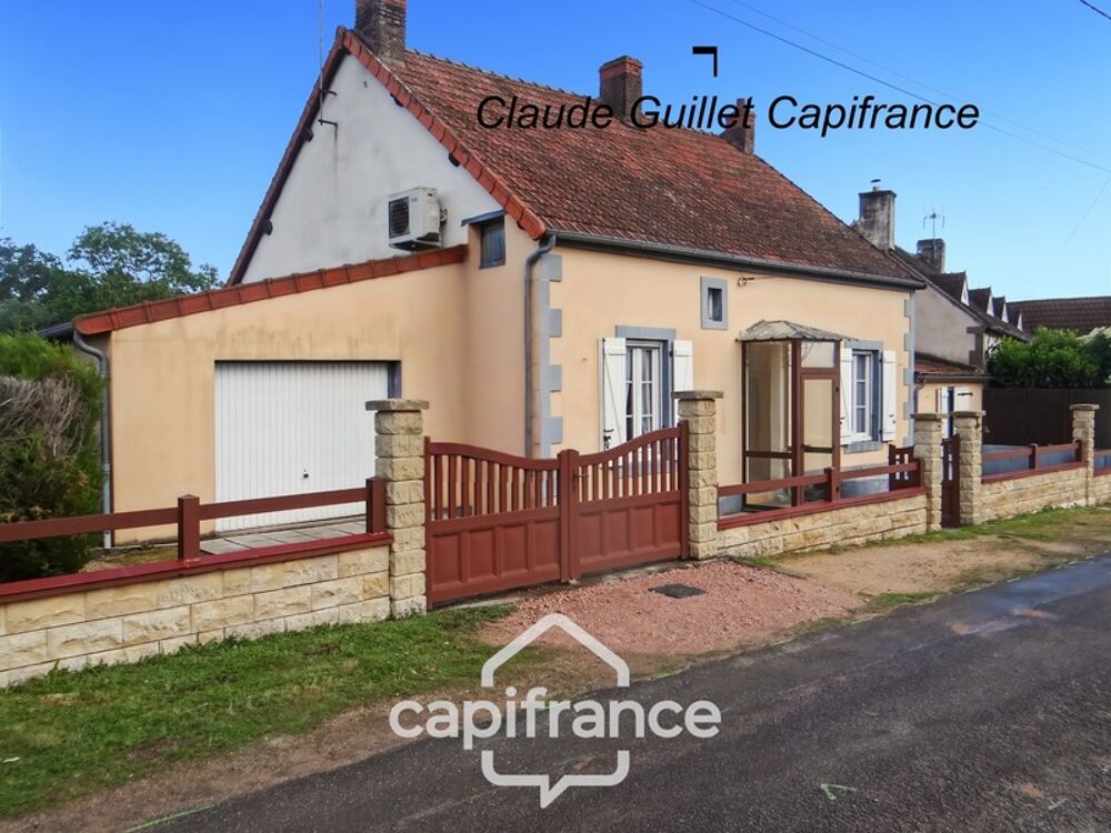 À vendre, maison dhabitation située dans une zone résidentielle