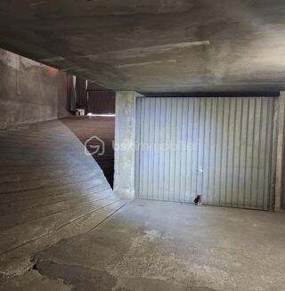  Parking / Garage � vendre 12 m�