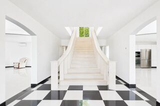  Propriété/château à vendre 6 pièces 265 m²