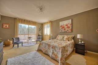  Propriété/château à vendre 8 pièces 233 m²