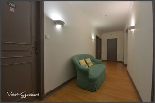  Immeuble � vendre 654 m�