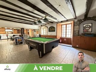  Immeuble à vendre 15 + pièces 310 m² Usson du poitou