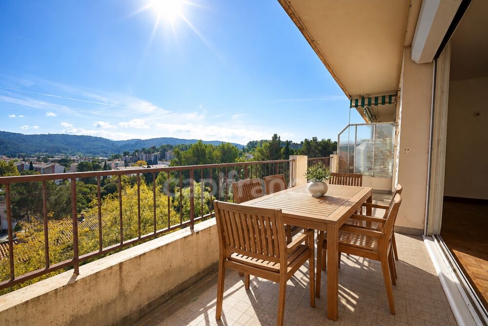 Vente Appartement AIX-EN-PROVENCE SUD-EST-LA TORSE – APPARTEMENT DE 122 M², 4 CHAMBRES, TERRASSE ET VUE SUR LES COLLINES Aix en provence