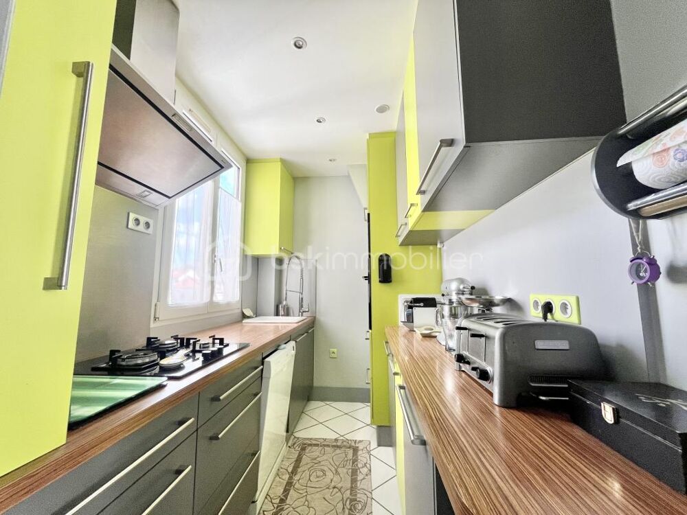 Vente Appartement Appartement 3 pièces de 71 m² – Bas-Montreuil – Deux caves - Charme de l'ancien Montreuil