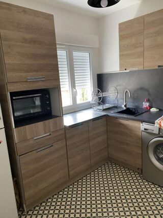  Immeuble à vendre 15 + pièces 396 m²