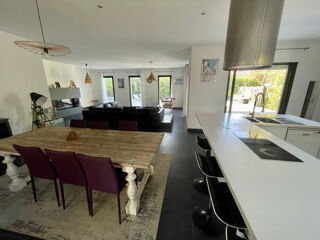  Maison � vendre 5 pi�ces 195 m�