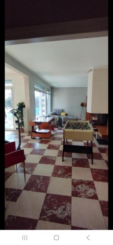  Appartement � louer 6 pi�ces 150 m� Montreuil