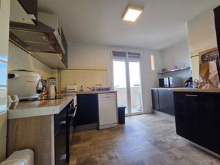  Appartement  vendre 4 pices 79 m