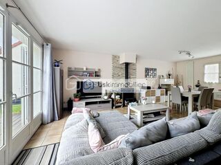  Maison � vendre 9 pi�ces 165 m�
