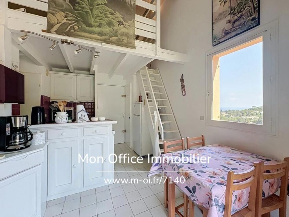 Vente Appartement Référence : 7140-LES - MAZET T3 VUE MER & COLLINES DANS RÉSIDENCE CALME AVEC PISCINE À CAVALAIRE SUR MER Cavalaire sur mer