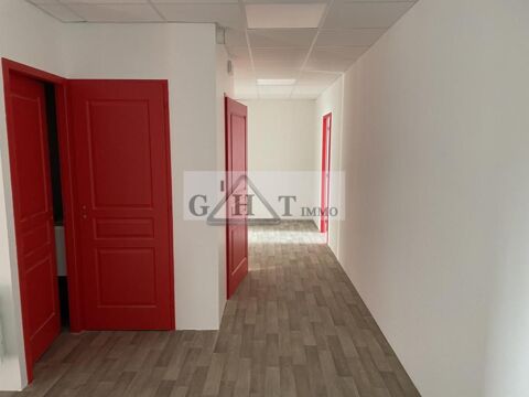   À LOUER – CREIL - LOT DE BUREAUX  – 112 m² 