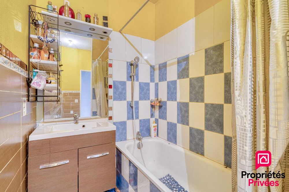 Vente Appartement T4 traversant, lumineux avec balcon - Garage fermé possible Venissieux