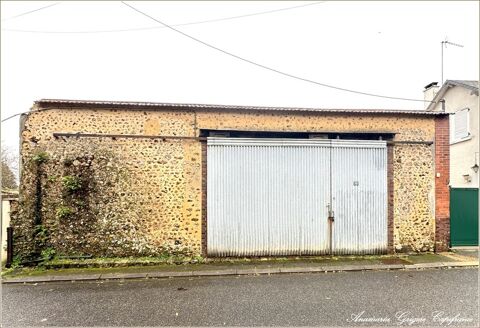 Local/garage d'une surface de 130 m², au centre de COURVILLE SUR EURE (28) 69000 28190 Courville sur eure
